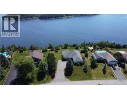 91 Rivershore Drive, photo 4