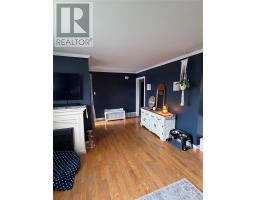 307 Dineen Crescent thumbnail 12