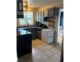 307 Dineen Crescent thumbnail 6