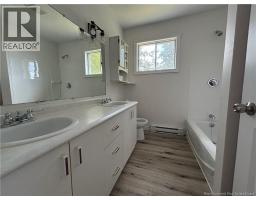 716 Rue Mgr Lanteigne, Petit Rocher, NB E8J1E7 Photo 25