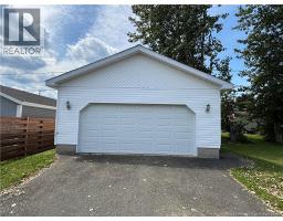 Living room - 716 Rue Mgr Lanteigne, Petit Rocher, NB E8J1E7 Photo 8