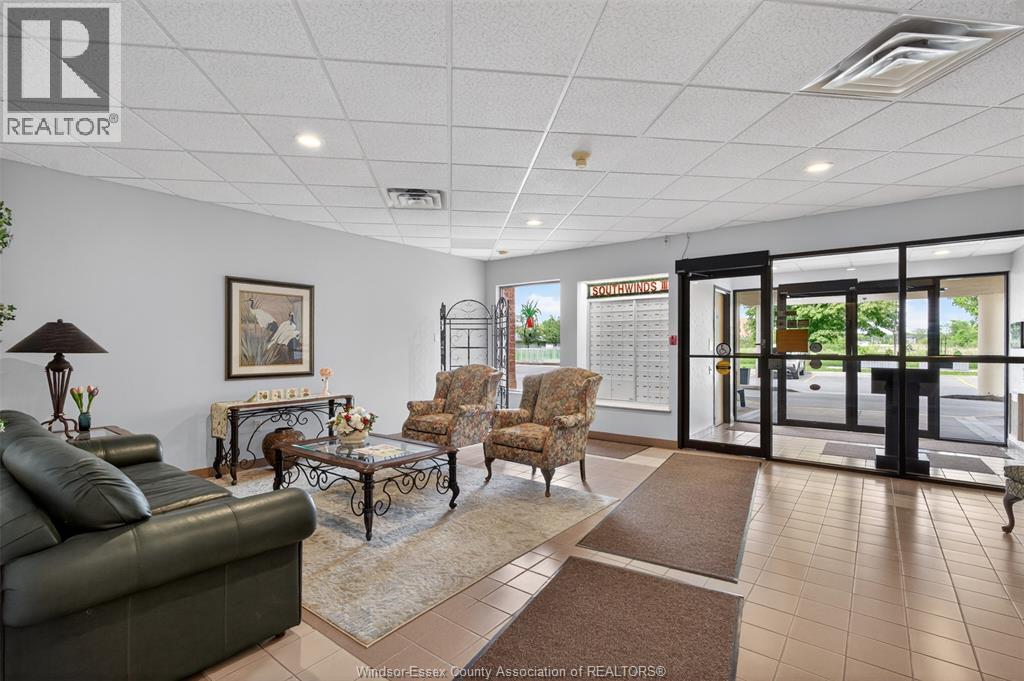 #203 3915 Southwinds DRIVE - 4