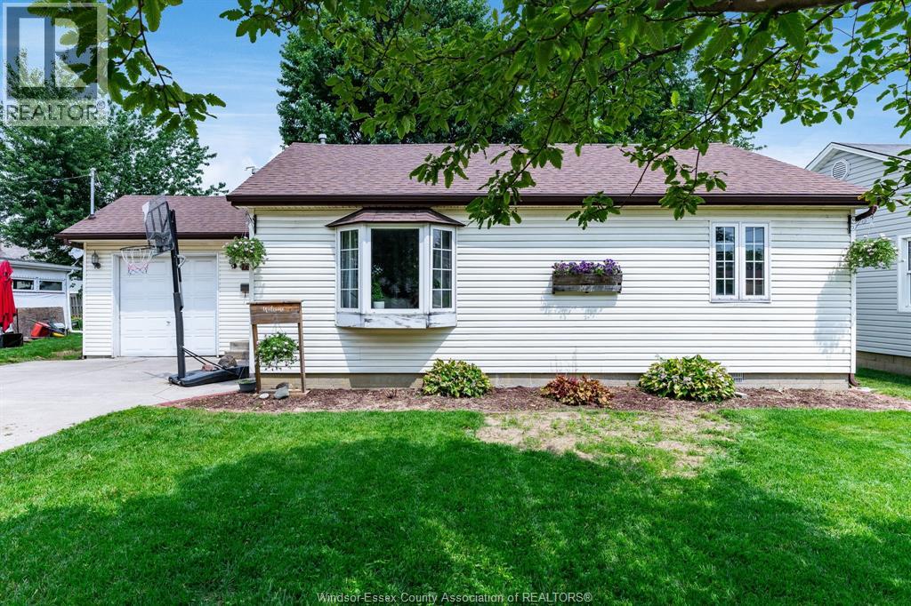 133 Maidstone AVENUE East - 22