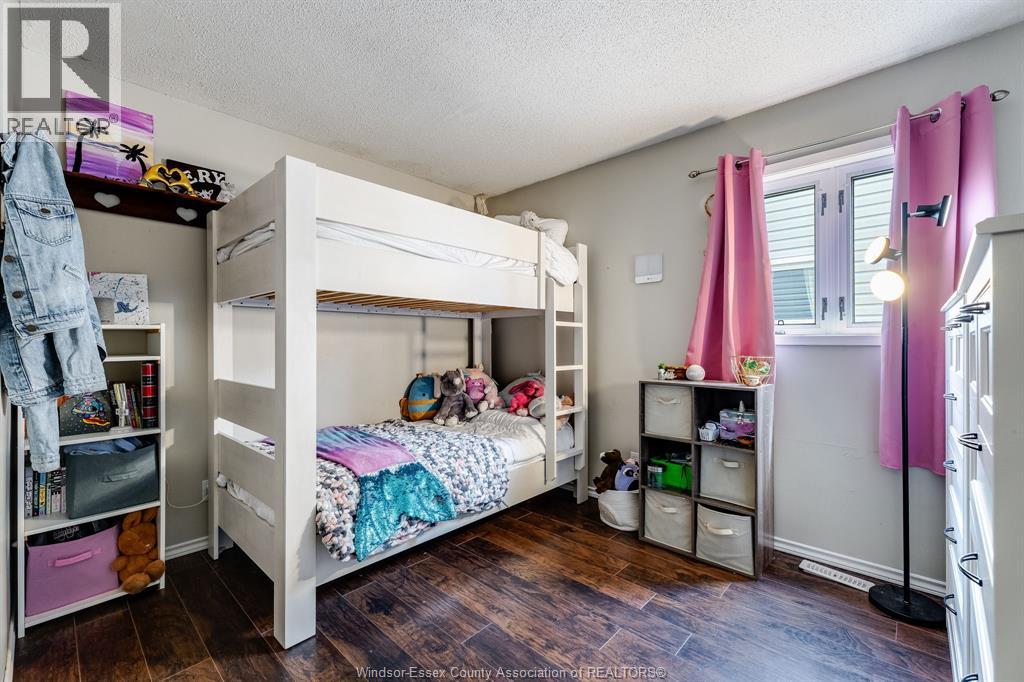 133 Maidstone AVENUE East - 20