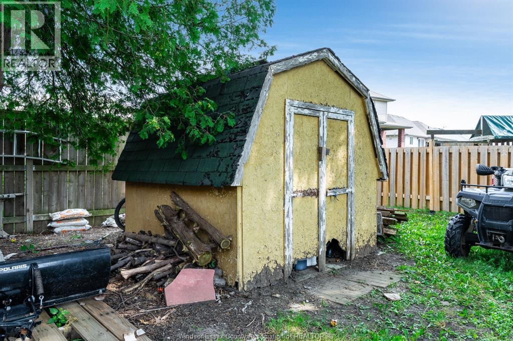 133 Maidstone AVENUE East - 33