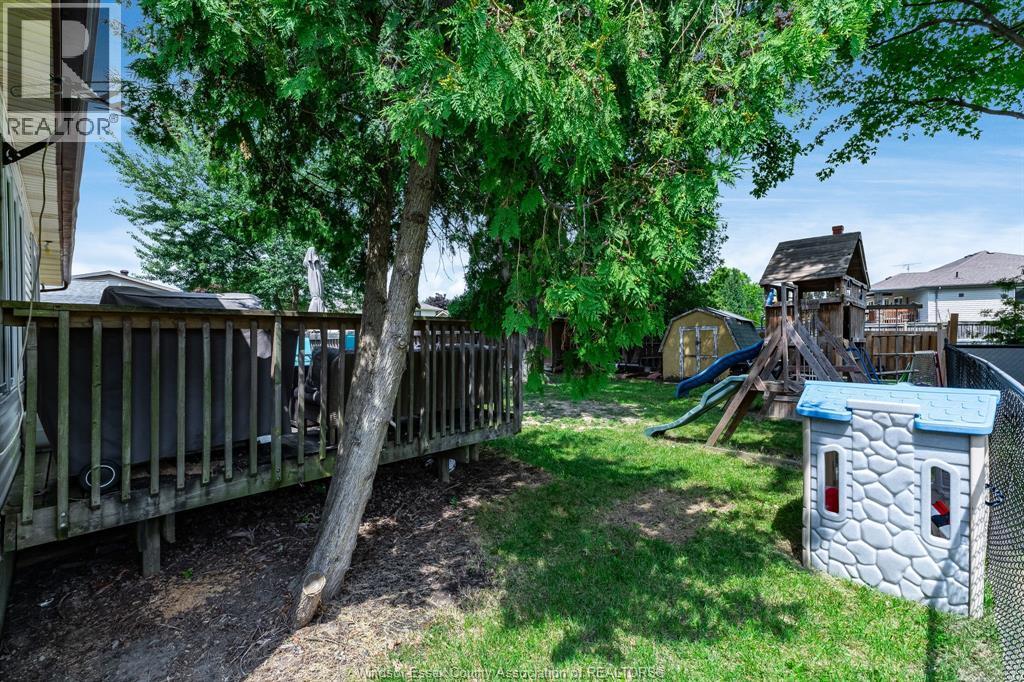 133 Maidstone AVENUE East - 31