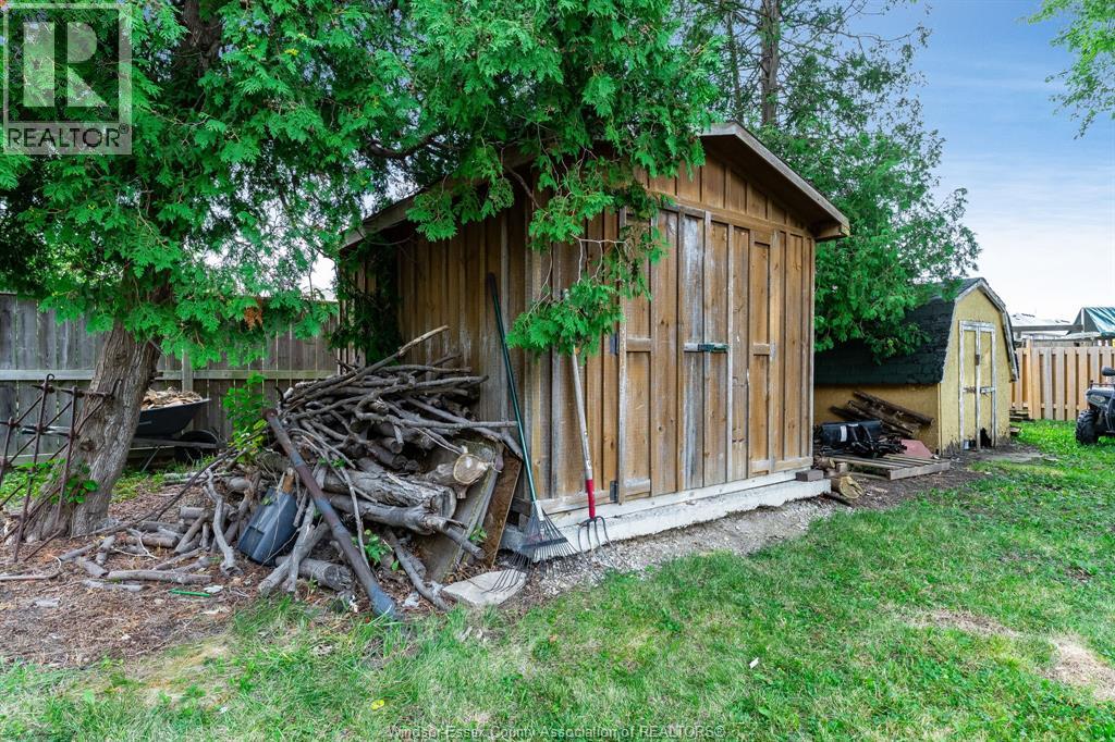 133 Maidstone AVENUE East - 34