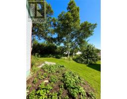 72 Bob Clark Drive thumbnail 39