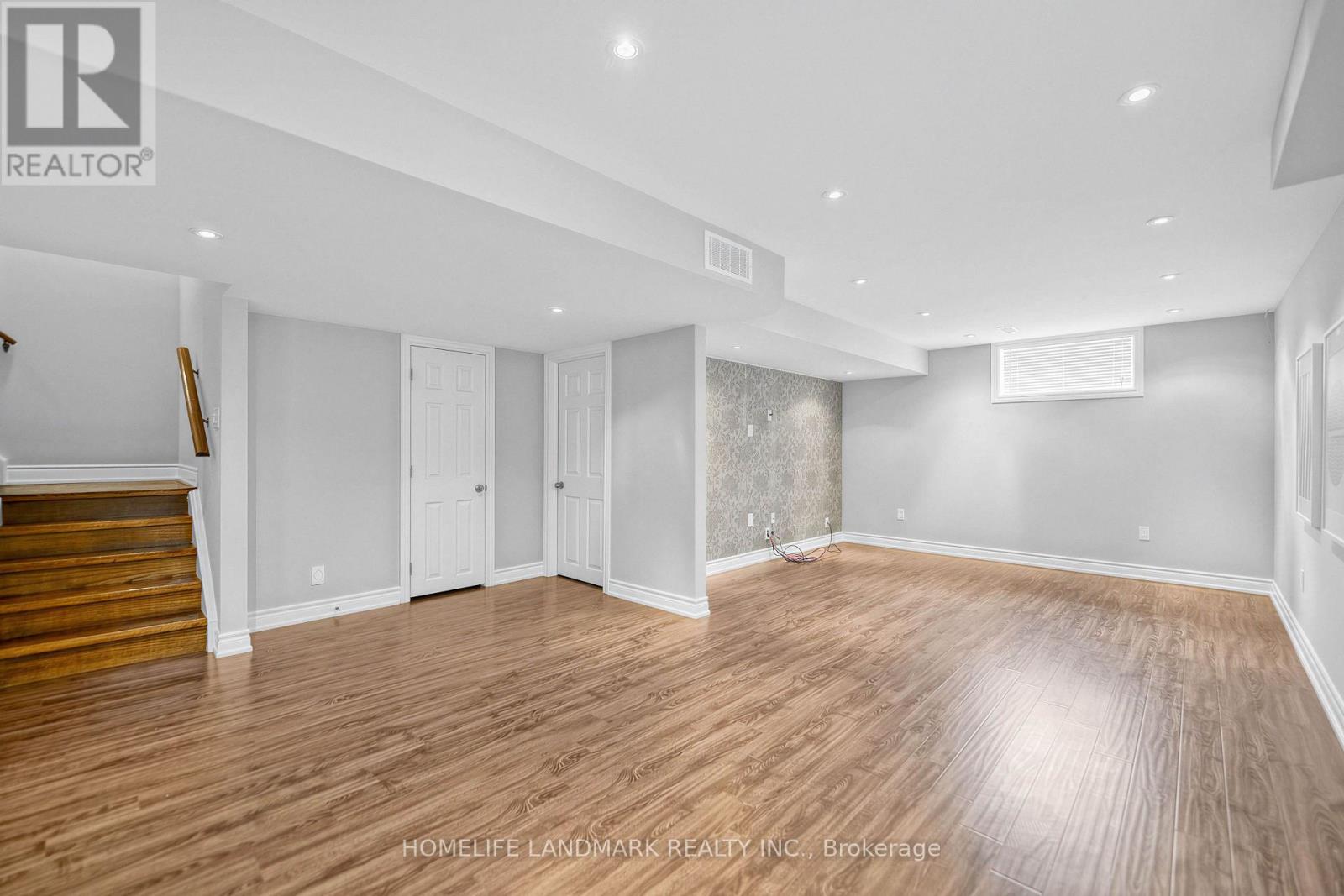 28 DANPATRICK DRIVE - 35