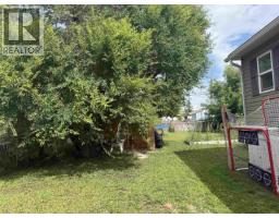 10055 100a Street, Taylor, BC V0C2K0 Photo 12