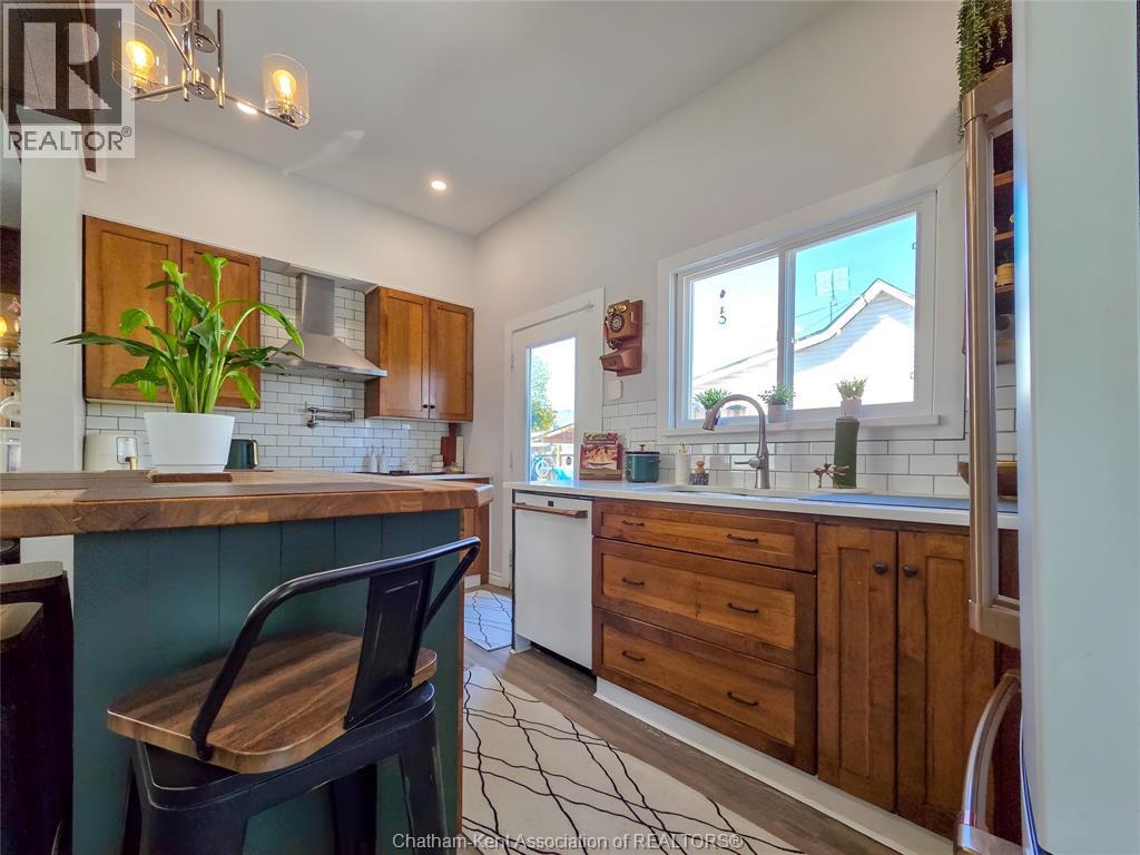 81 SANDYS STREET - 18