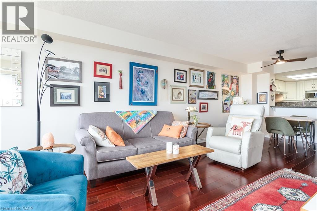 #1603 6 WILLOW Street - Image 21