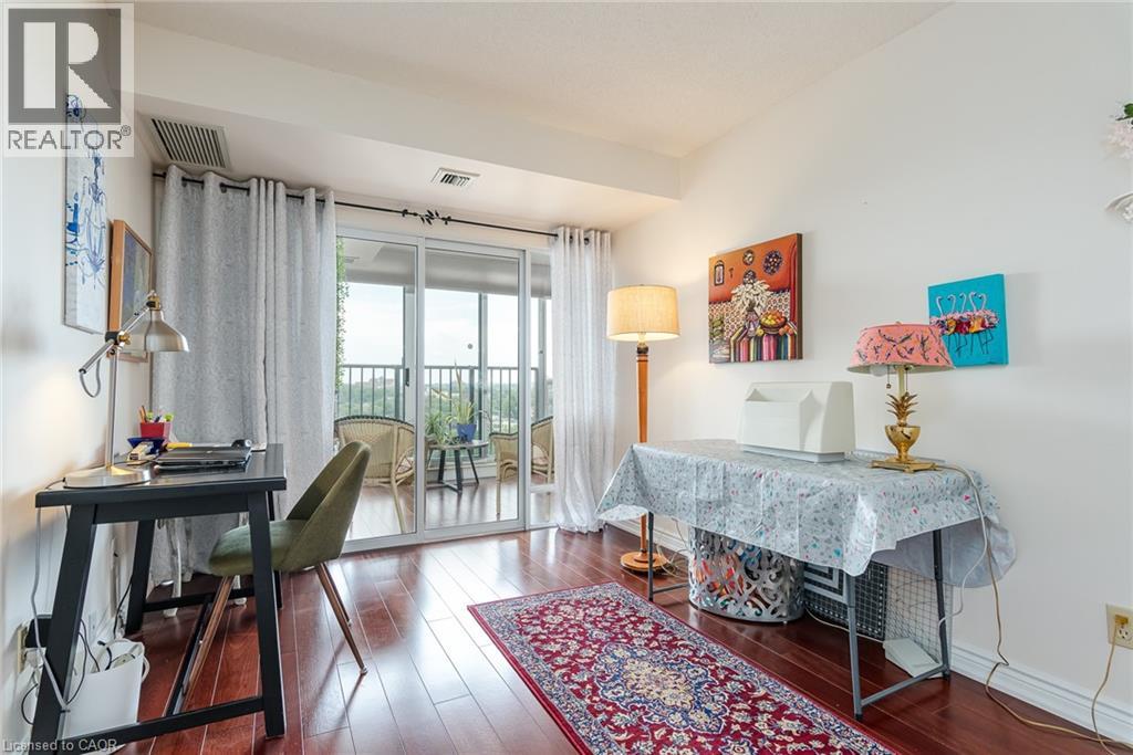 #1603 6 WILLOW Street - Image 31