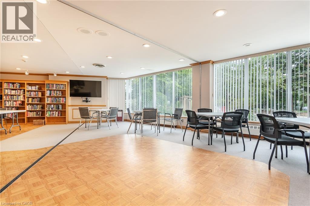 #1603 6 WILLOW Street - Image 43