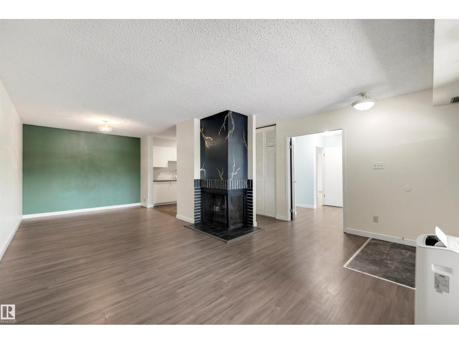 241 SURREY GARDENS GD NW, Lymburn, Edmonton photo 5