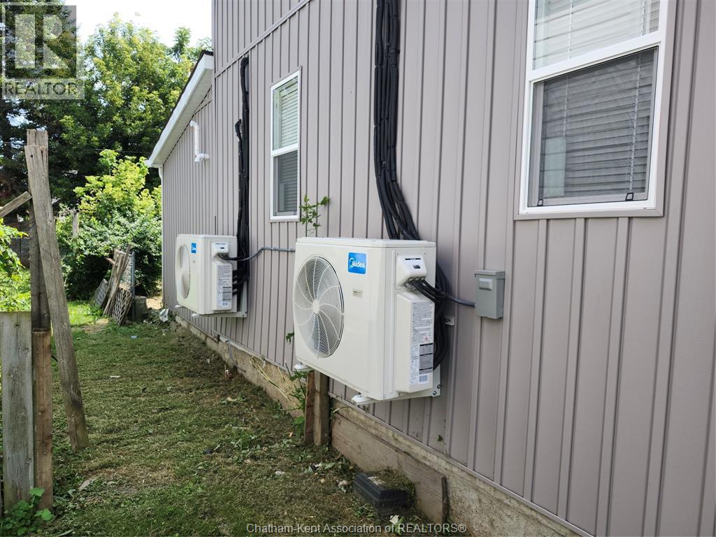 22 GRAY STREET Unit# A, Chatham — photo 2