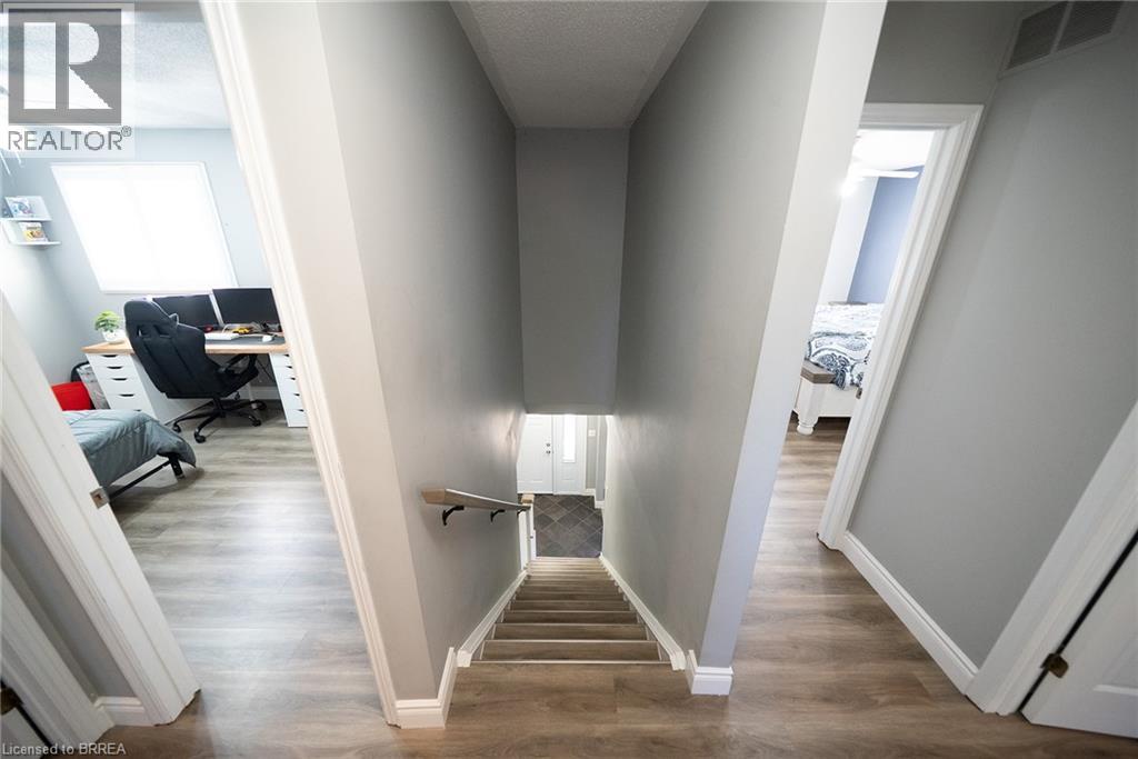 20 HOGARTH Road - 20