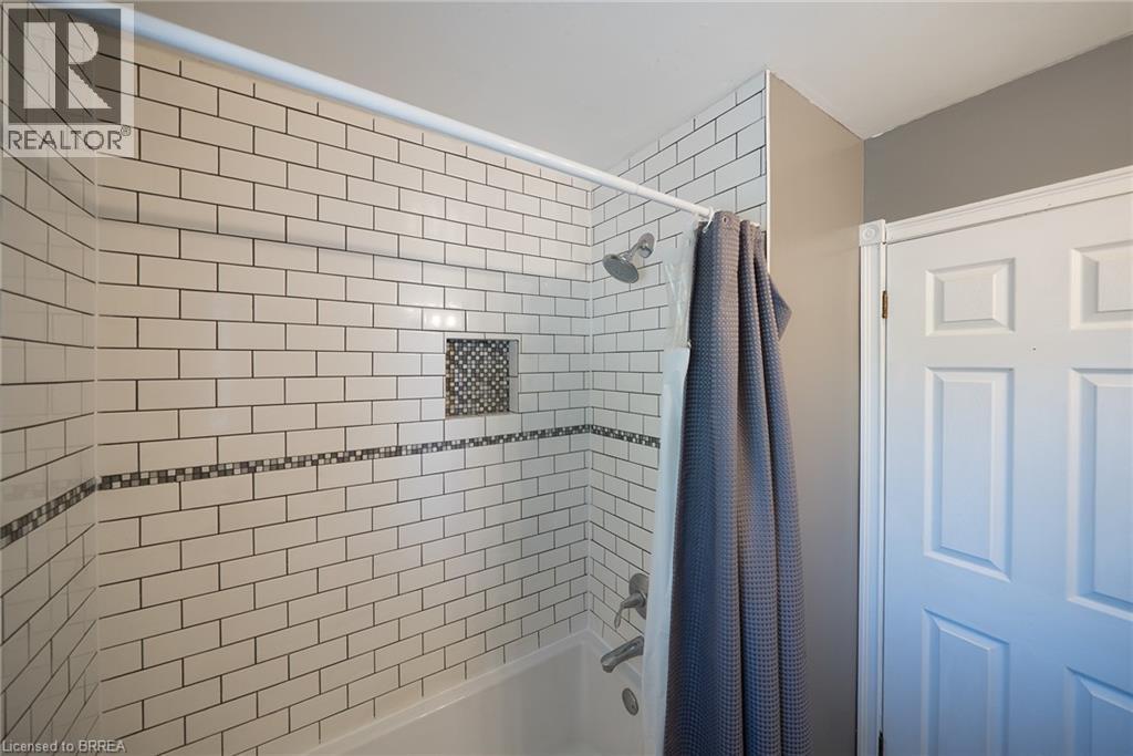 20 HOGARTH Road - 22