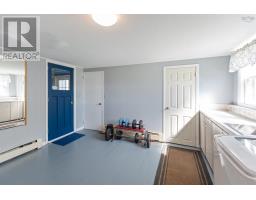 8732 Highway 1, Meteghan Centre, NS B0W2K0 Photo 11