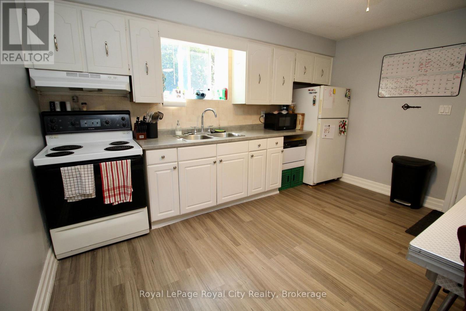 405 MAIN STREET S - 20