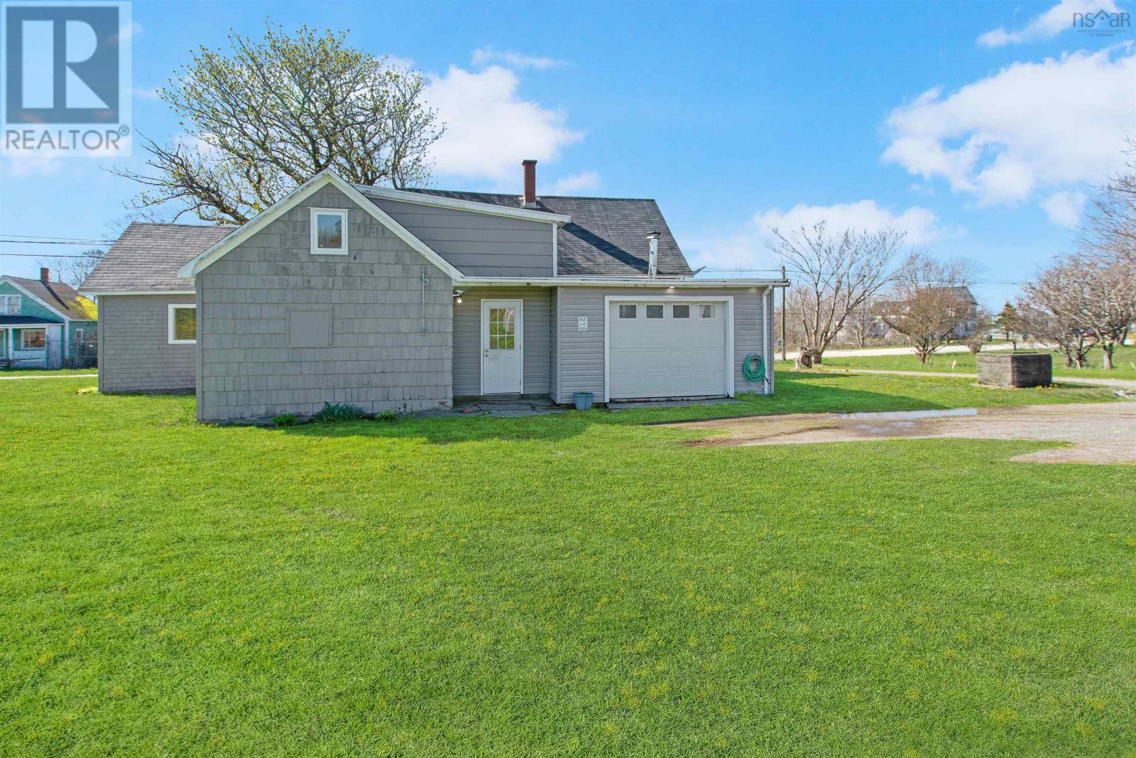 8732 Highway 1 - 32