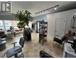 B - 465 Manor Road E, Toronto, ON M4S1T3 Photo 6