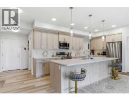 3417, 33 Carringham Gate NW - photo 13