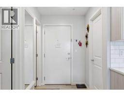 3417, 33 Carringham Gate NW - photo 9