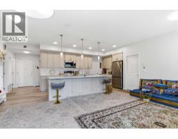 3417, 33 Carringham Gate NW - photo 17