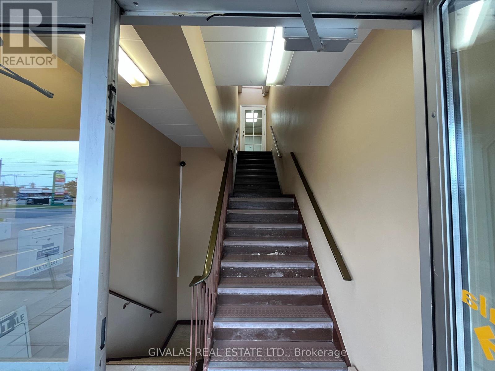203 - 1818 DUNDAS STREET E, Whitby (Blue Grass Meadows) — photo 2