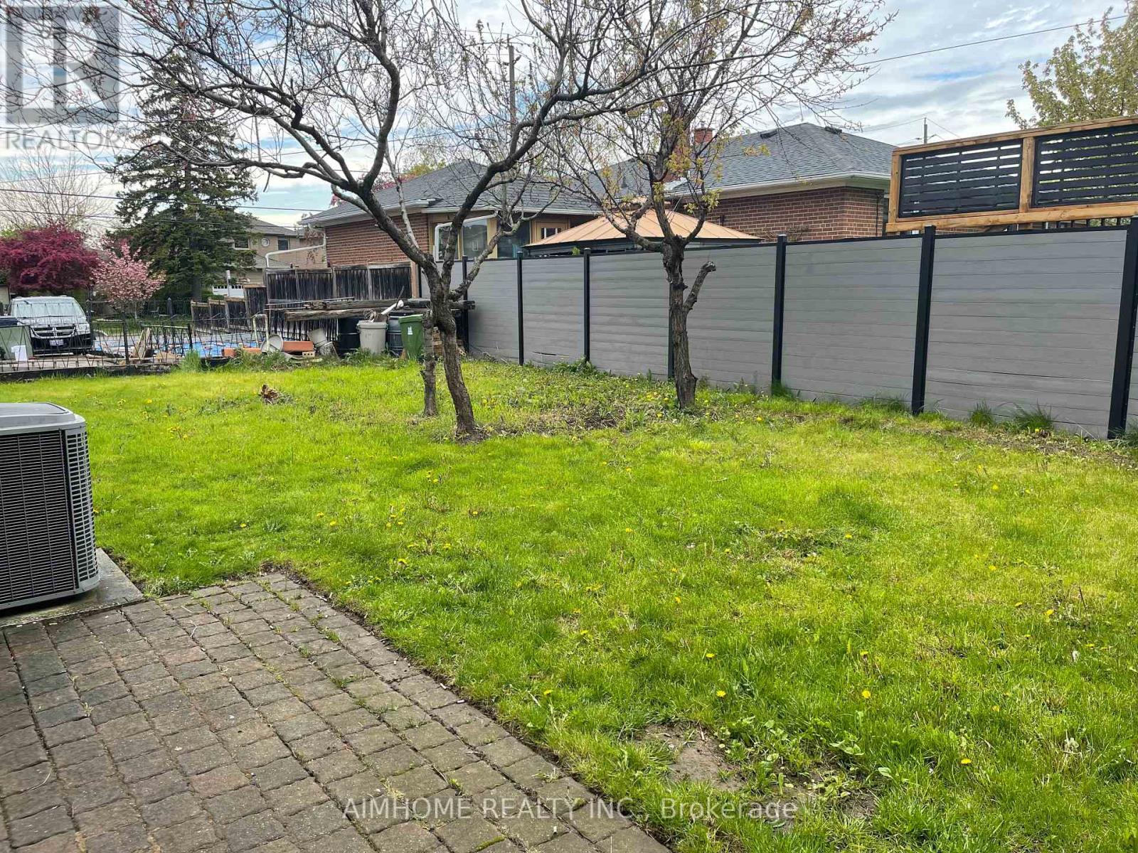 170 GRACEFIELD AVENUE, Toronto (Maple Leaf) — photo 3