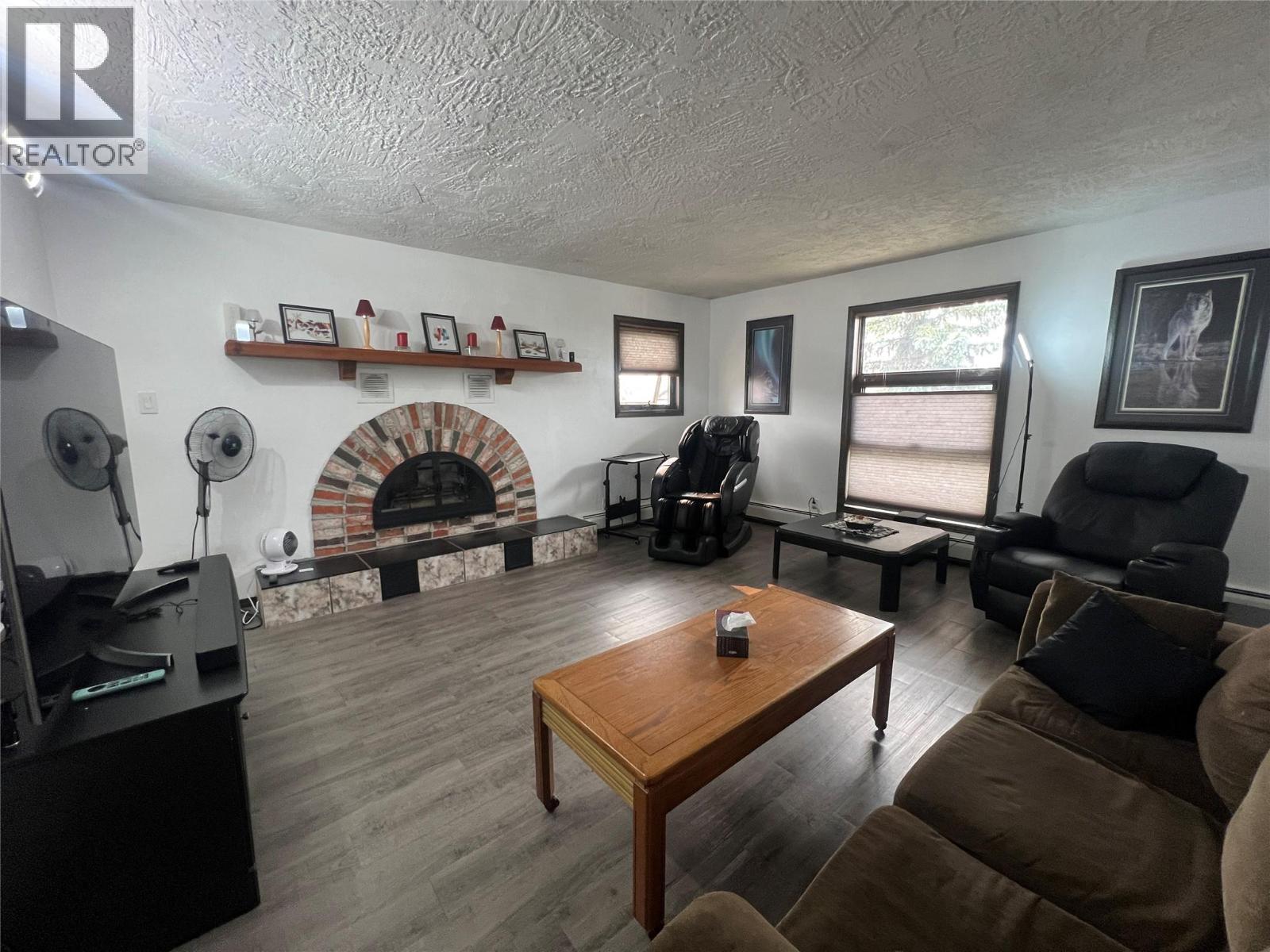 808 96 Avenue - 7