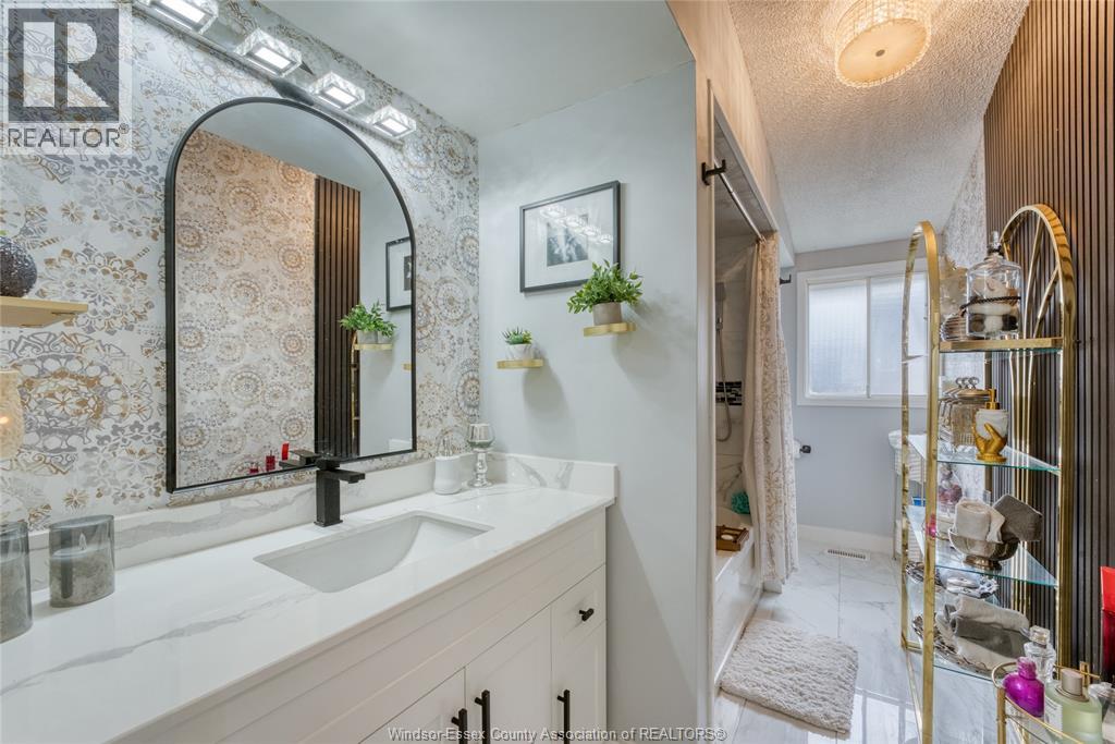 9435 RIDGE ROAD - 27