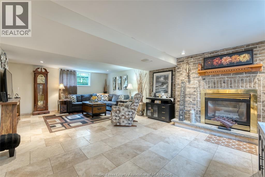 9435 RIDGE ROAD - 30