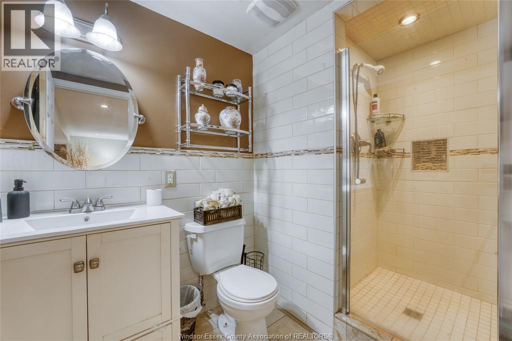 9435 RIDGE ROAD - 36
