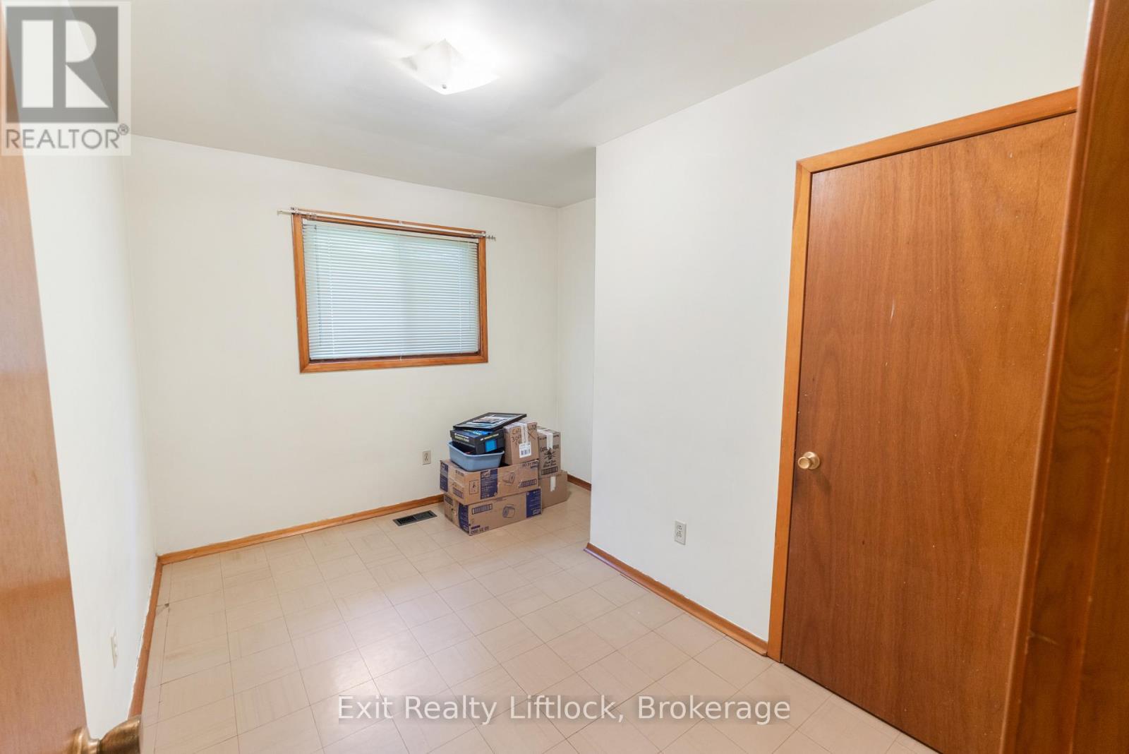 745 BALTIC DRIVE - 10