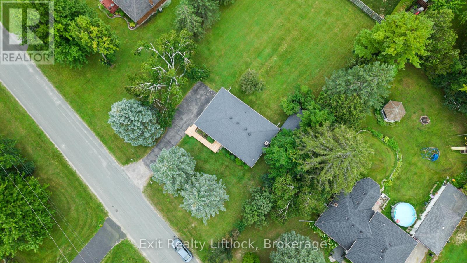 745 BALTIC DRIVE - 20