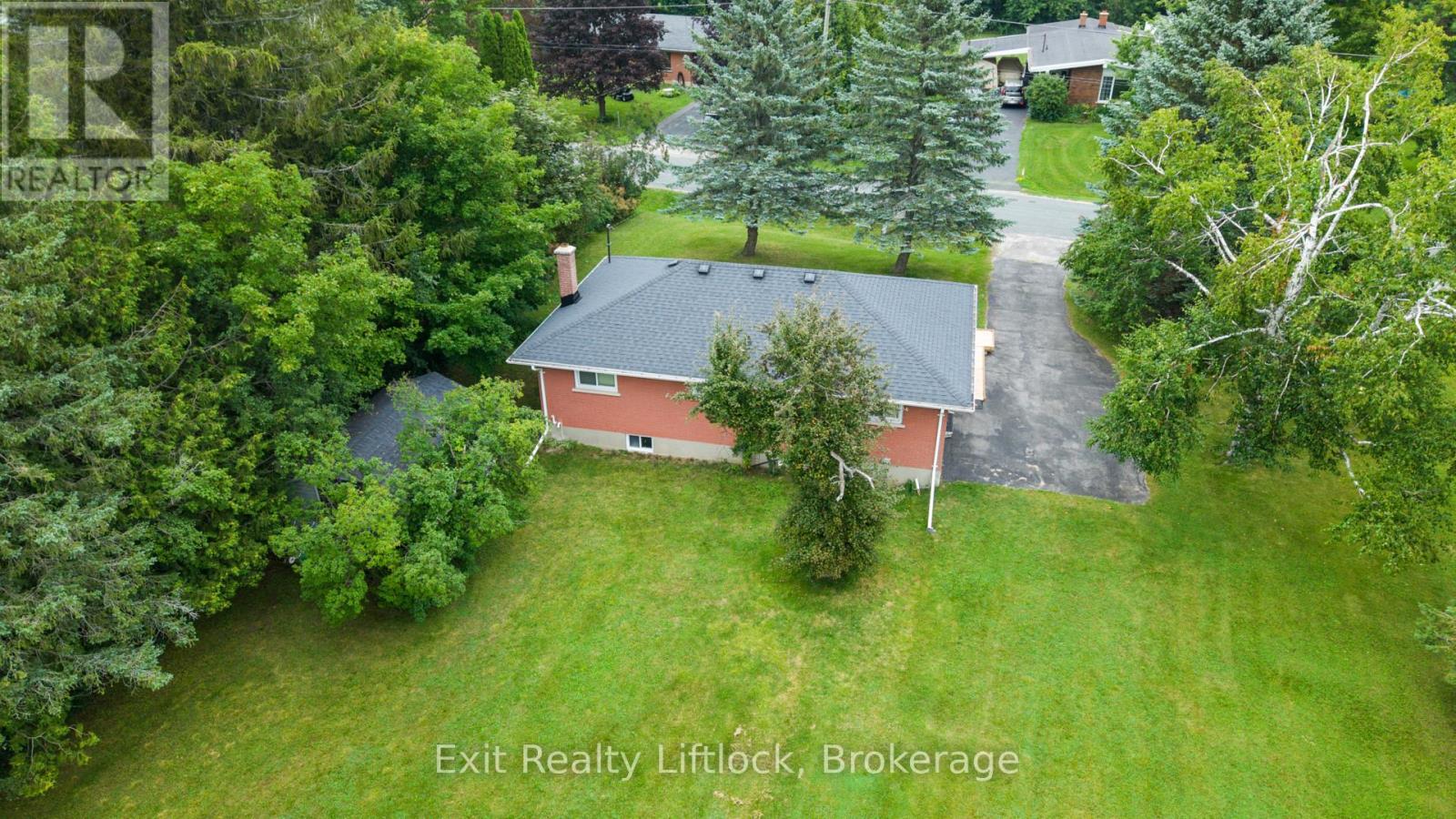 745 BALTIC DRIVE - 23
