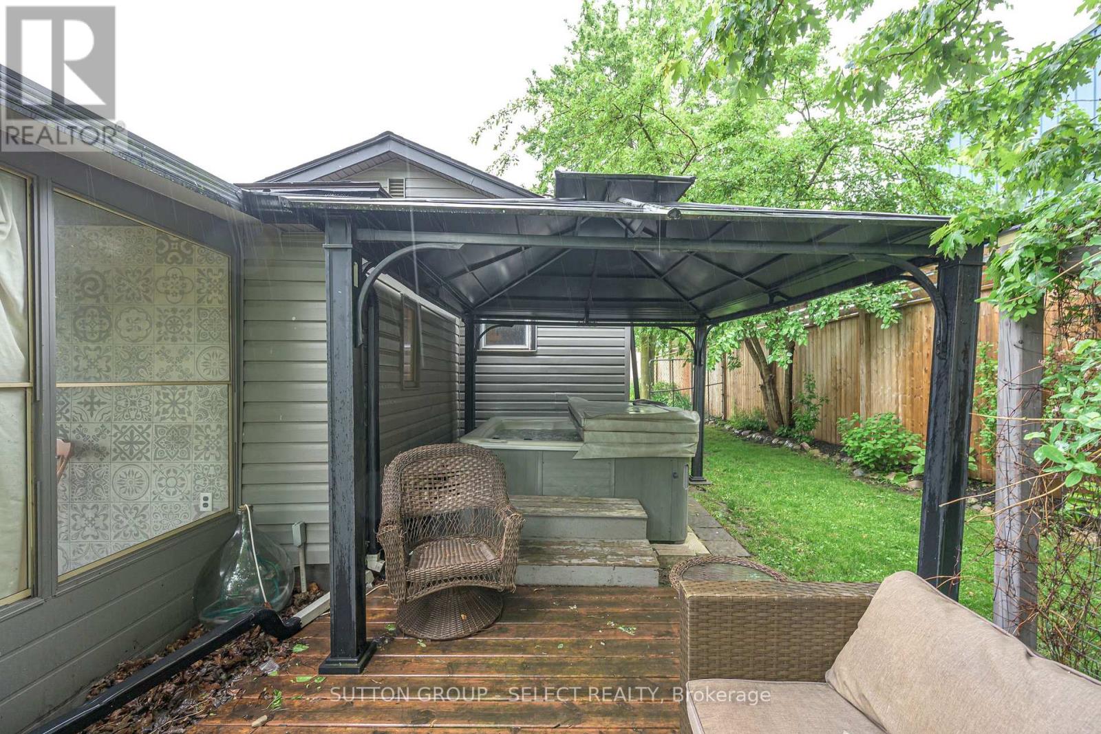 152 ELM STREET - Image 27