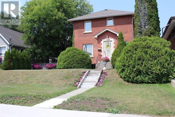 310 Algoma ST N - 35