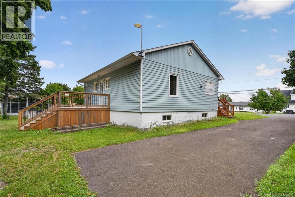 1625 des Pionniers Avenue - Image 19