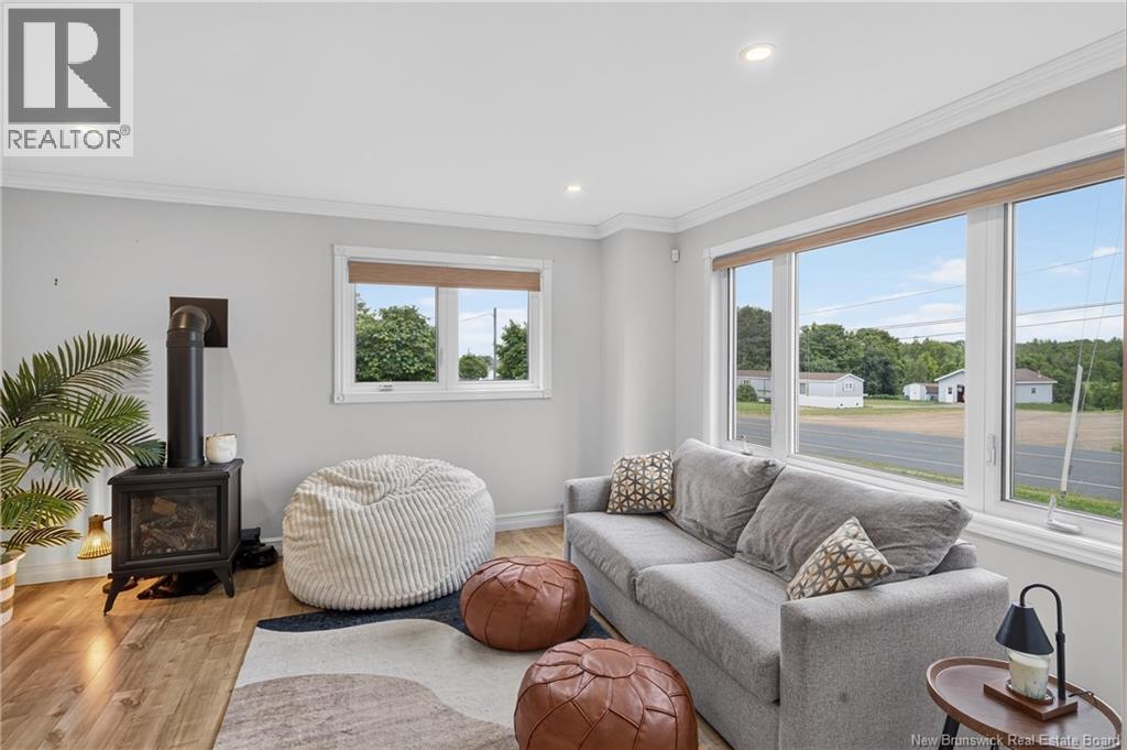 1625 des Pionniers Avenue - Image 7