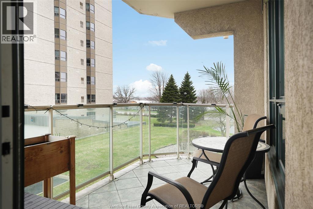 #203 4789 RIVERSIDE DRIVE East - 10