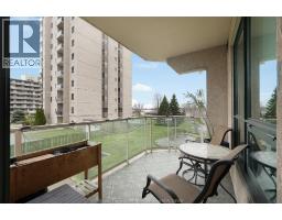 Foyer - 4789 Riverside Drive East Unit# 203, Windsor, ON N8Y5A2 Photo 9