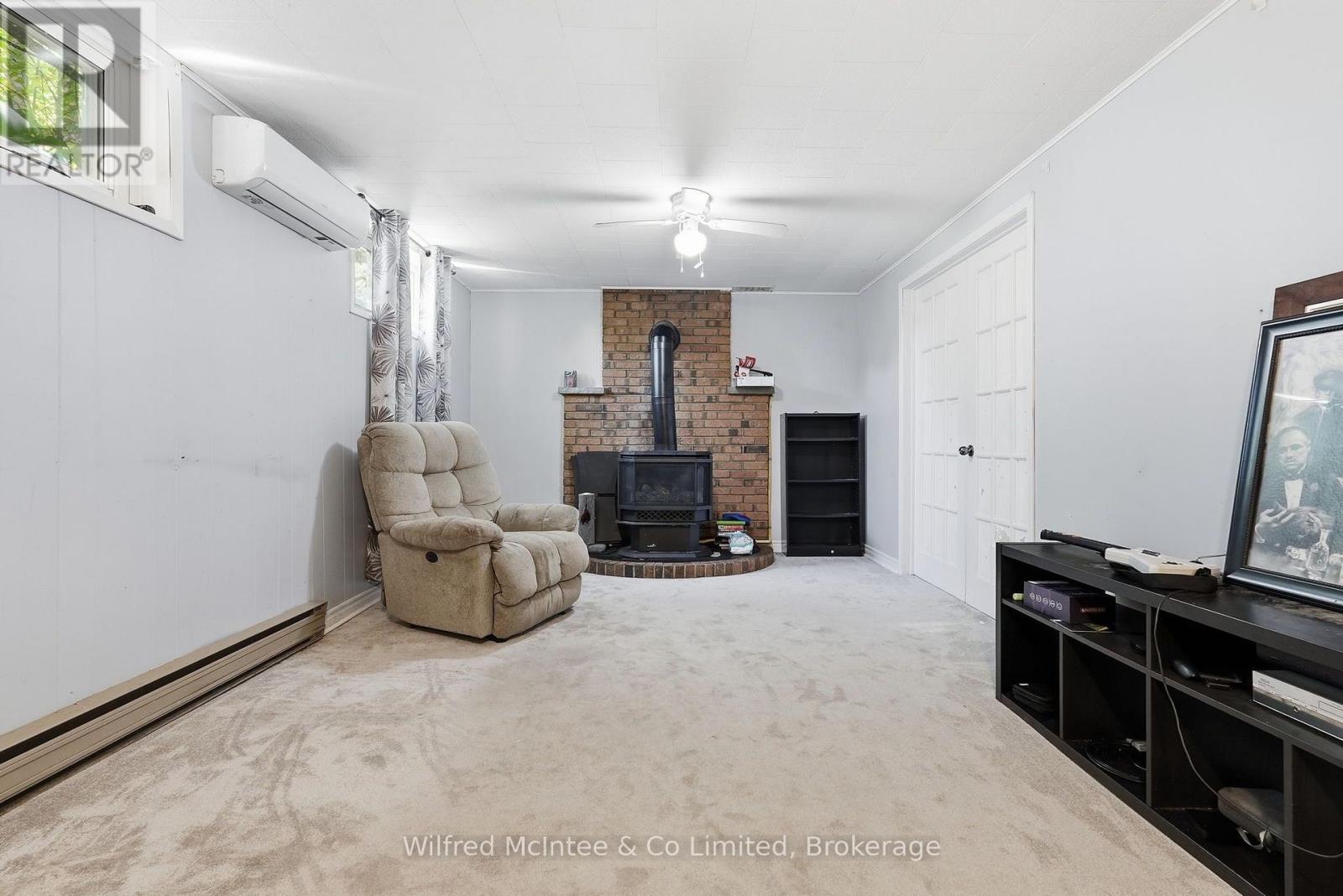 3 BRADLEY STREET - 23