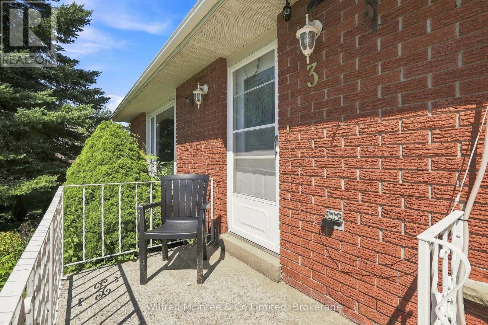 3 BRADLEY STREET - 7