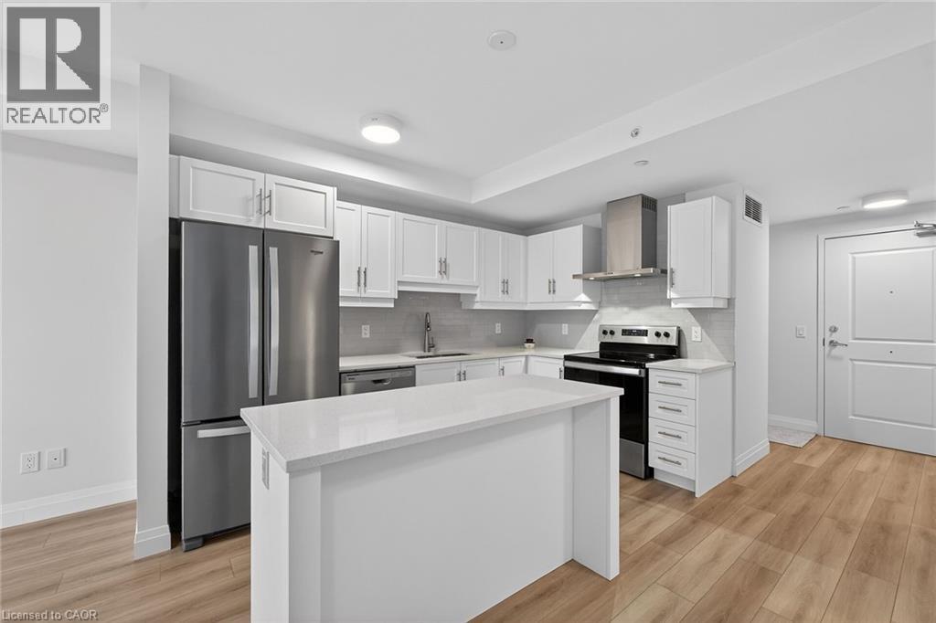 #310 153 WILSON Street W - 17