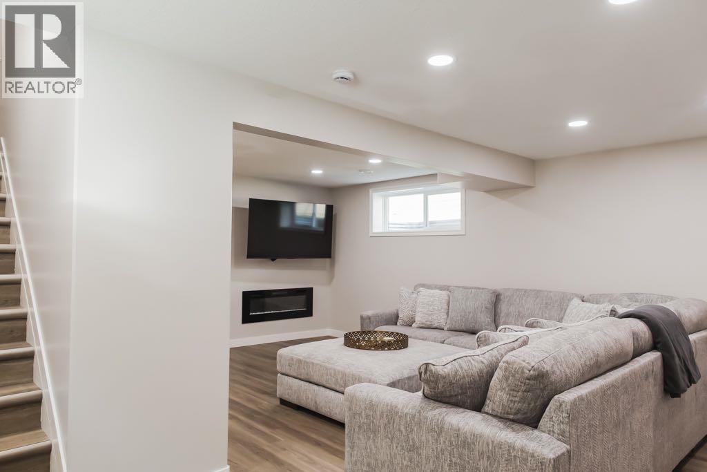 8852 96 Avenue - Image 33