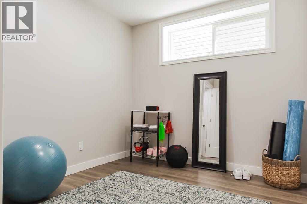 8852 96 Avenue - Image 40