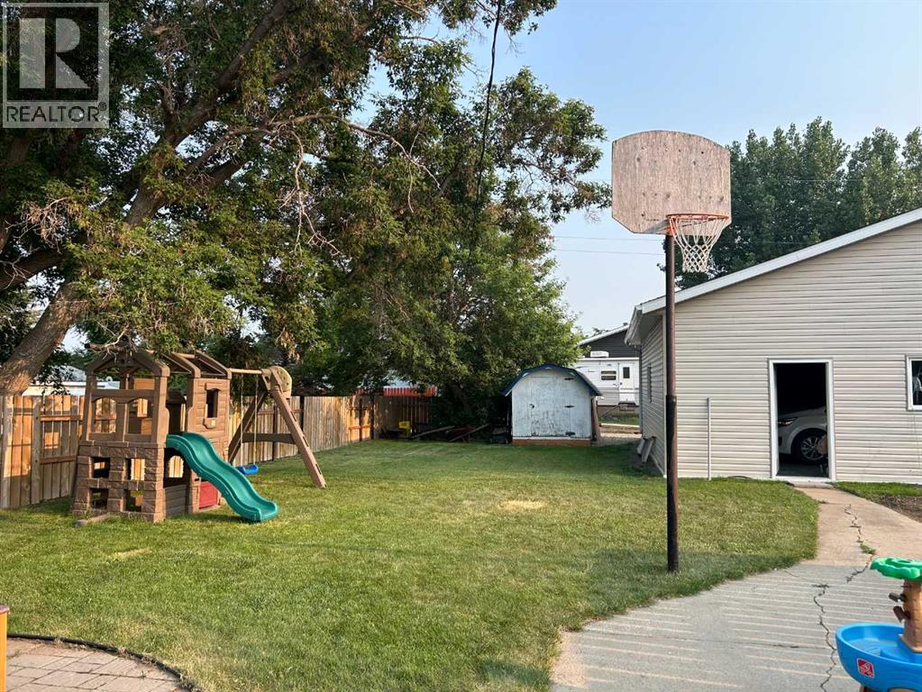 949 3 Avenue N - 7